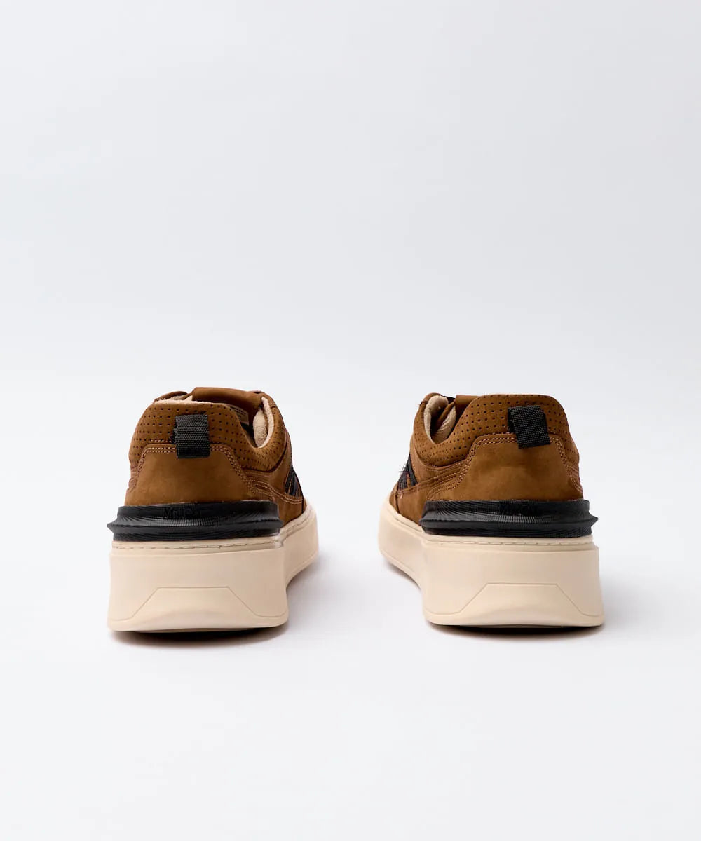 Sneaker Code Logo Bark